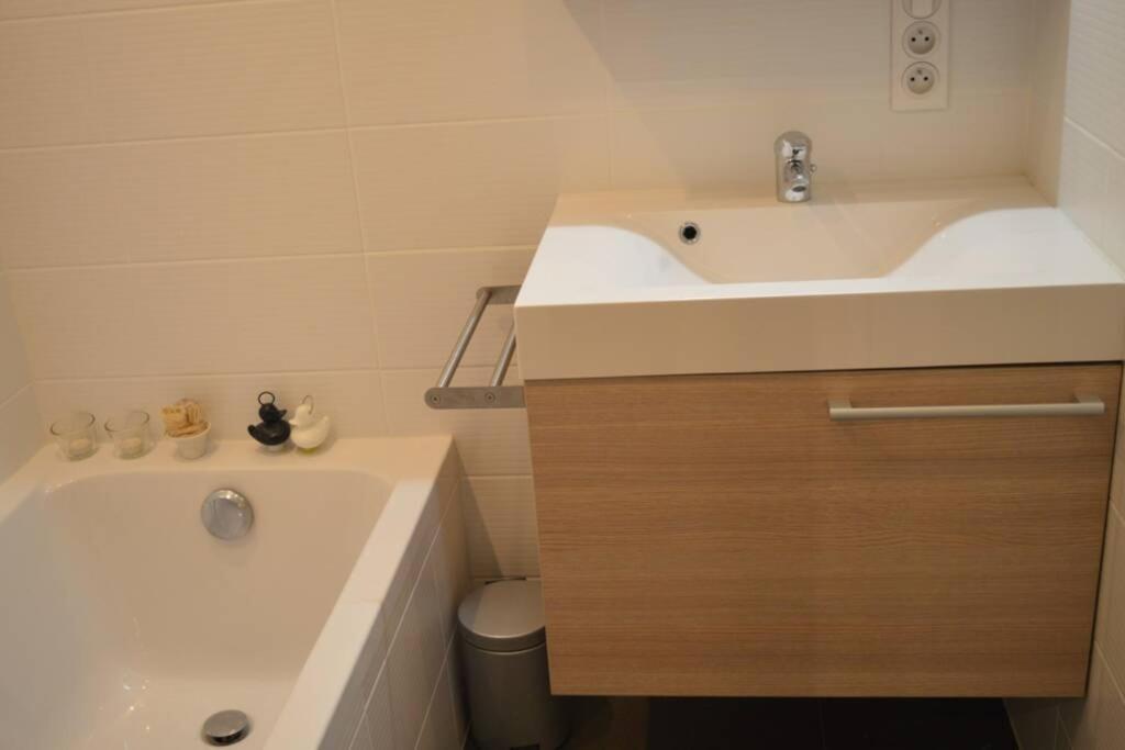 Nieuwbouwappartement Met Zeezicht In Koksijde Bad Exterior foto