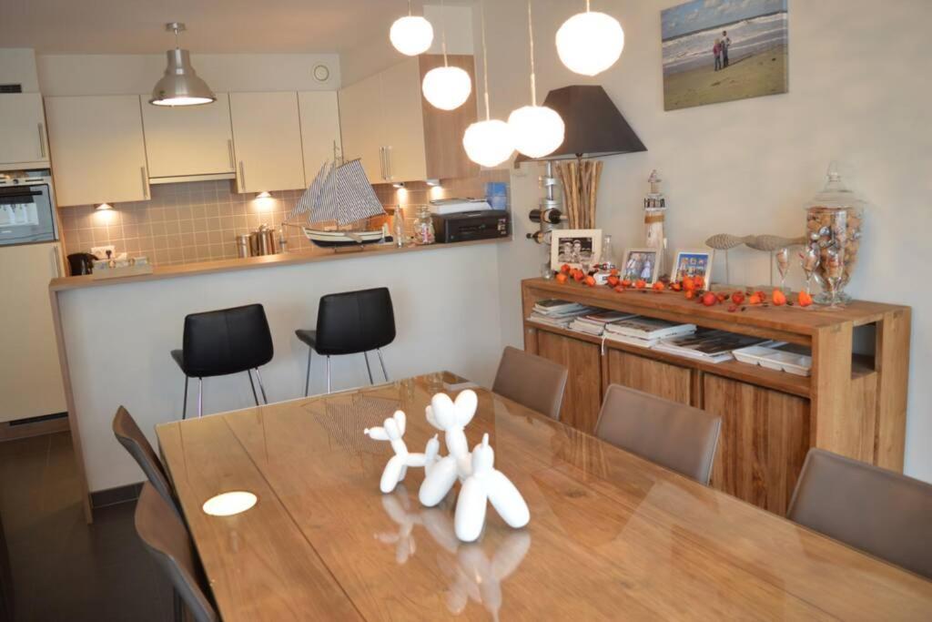 Nieuwbouwappartement Met Zeezicht In Koksijde Bad Exterior foto